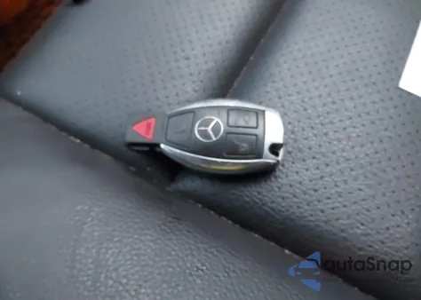 2009 Mercedes-Benz C 300 Sport 4Matic из США, поврежденный, VIN WDDGF81X99R052409